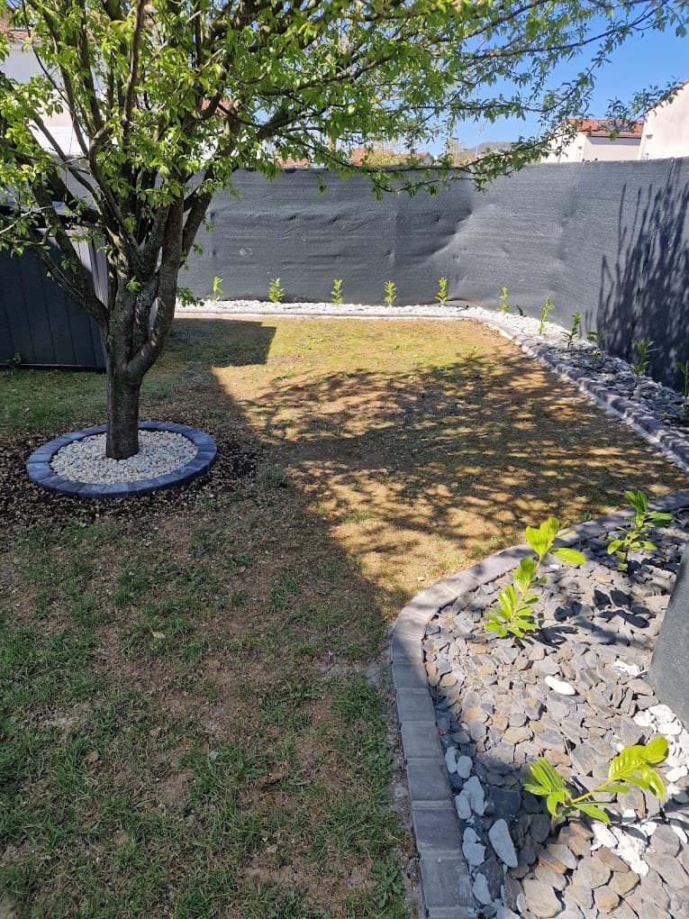 Brico Jardin 54